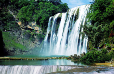 夏日避暑与古韵探幽 杭州——解锁完美暑假的清凉之选