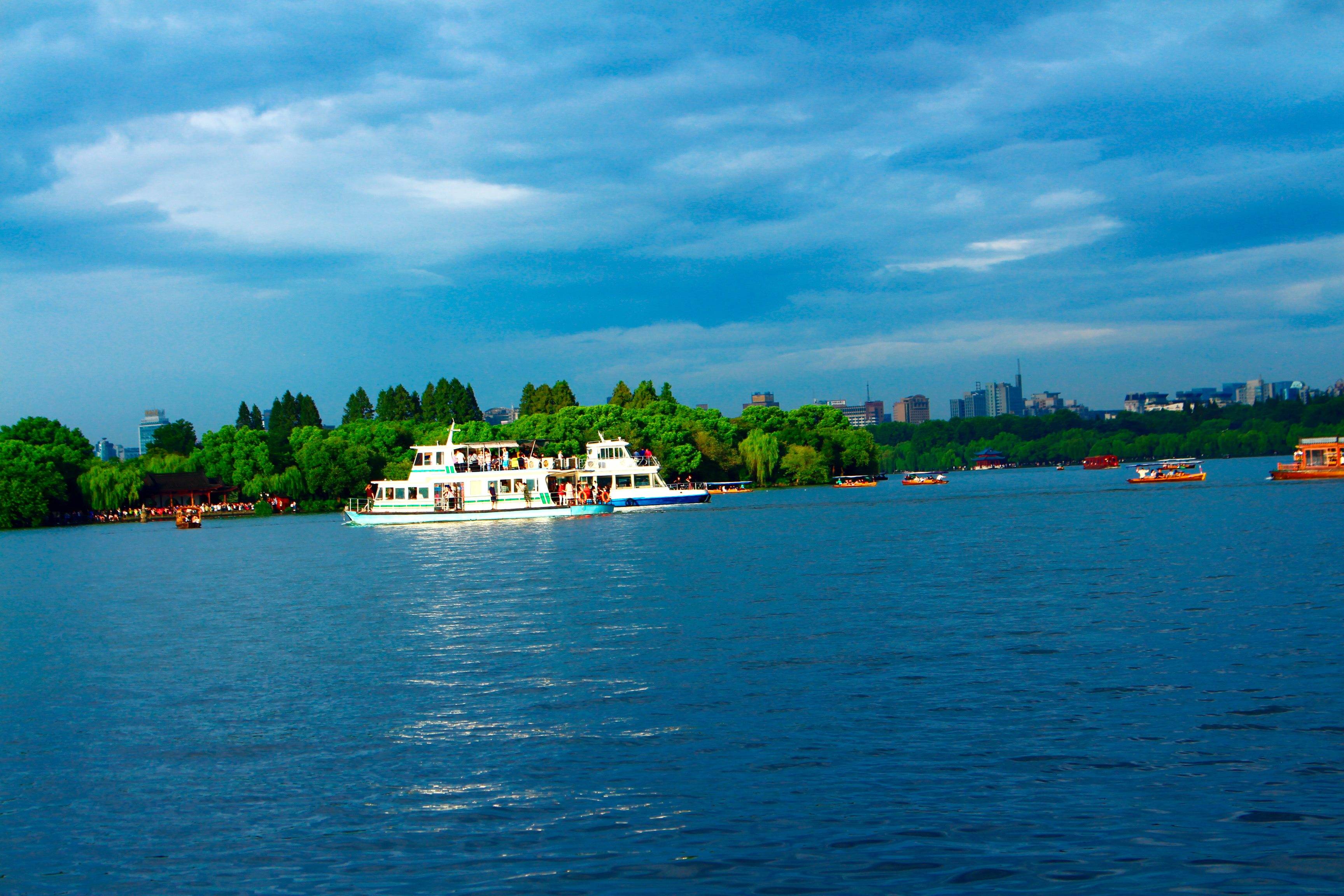 杭州旅游 西湖之上的诗意画卷